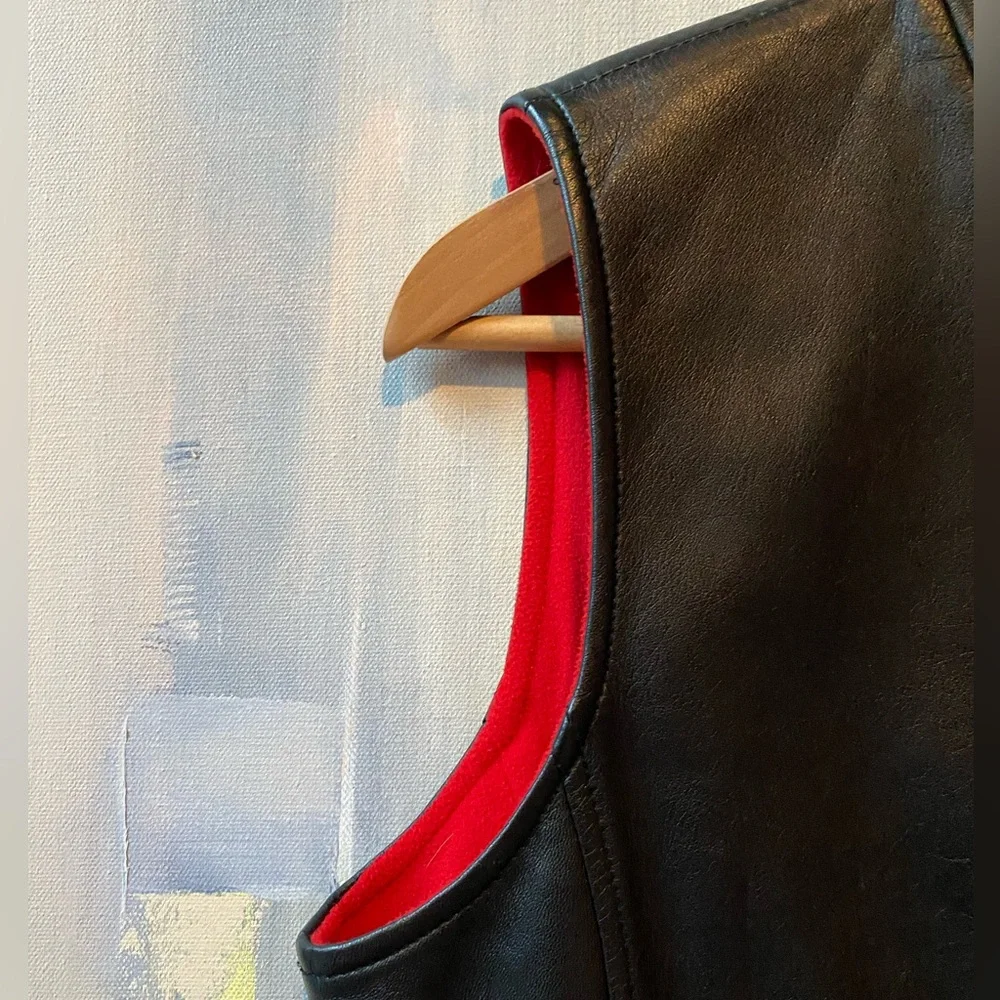 Pendleton Black Leather Vest with Red Fleece Lining Sz Small Mint Condition - Picture 2 of 10